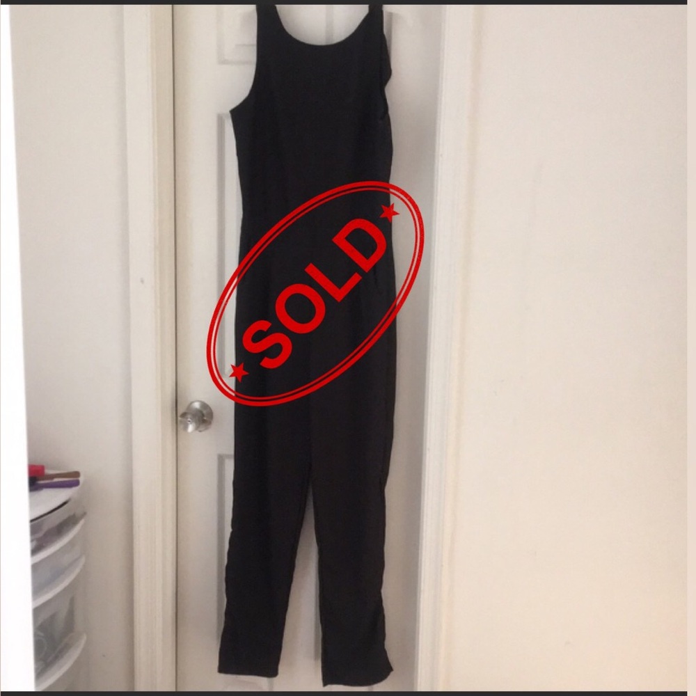 Round neck sleeveless Pantsuit